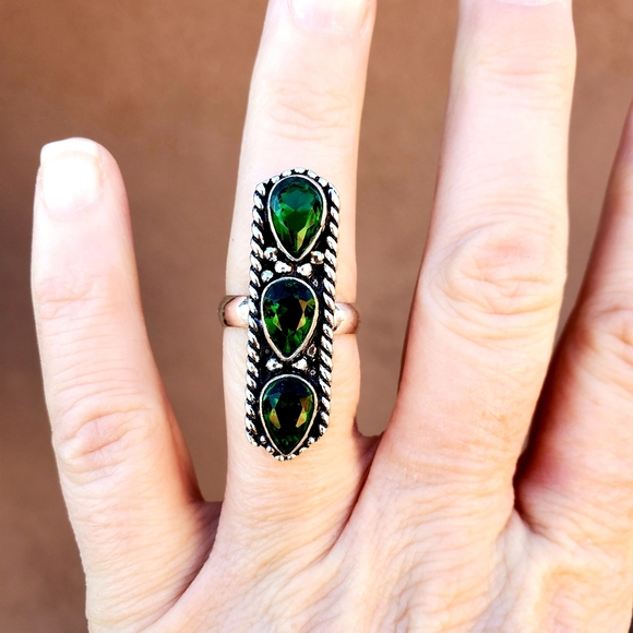 New Green Topaz 925 Silver Ring. - Picture 4 of 10